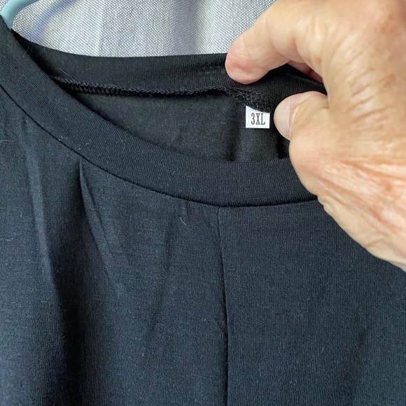 Black Top - Picture 2 of 6